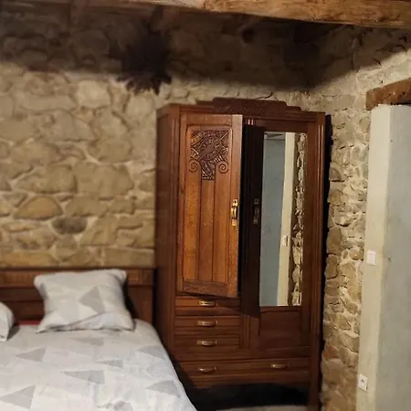 Bodeguita Familial Casa de Férias Nîmes